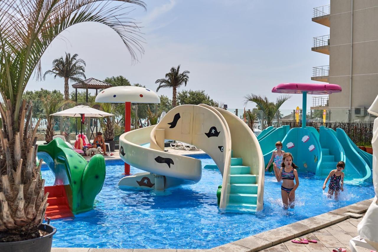 Rebeq Aparthotel Alezzi Beach Navodari Exterior photo
